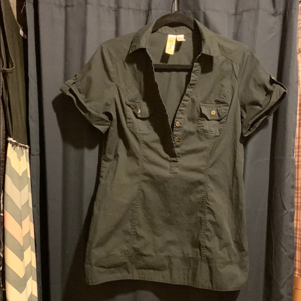 L8teR Black Fitted Button Down Polo Blouse